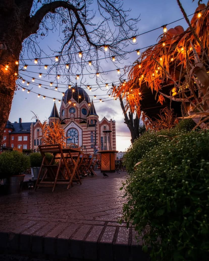 post-c7f9cd75b06e3729f599d8ae7-0