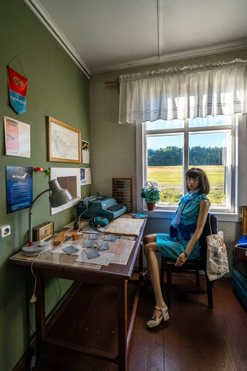 post-c0c02bd3ec6aebafe63a6dfe3-1